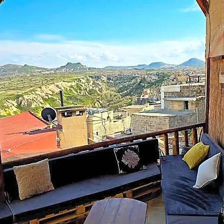 Отель Uchisar Cave House Невшехир