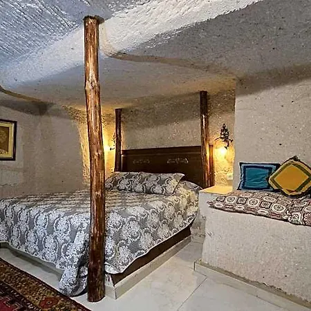 Uchisar Cave House Отель Невшехир