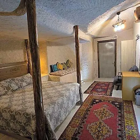 Uchisar Cave House 4* Невшехир