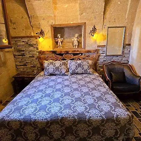 Uchisar Cave House Отель