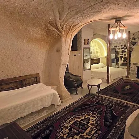 Uchisar Cave House Невшехир